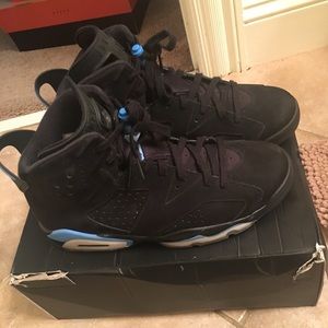 Men’s Jordan Retro 6 “ UNC “